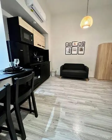 Chic Design 3 Apartment Budapest